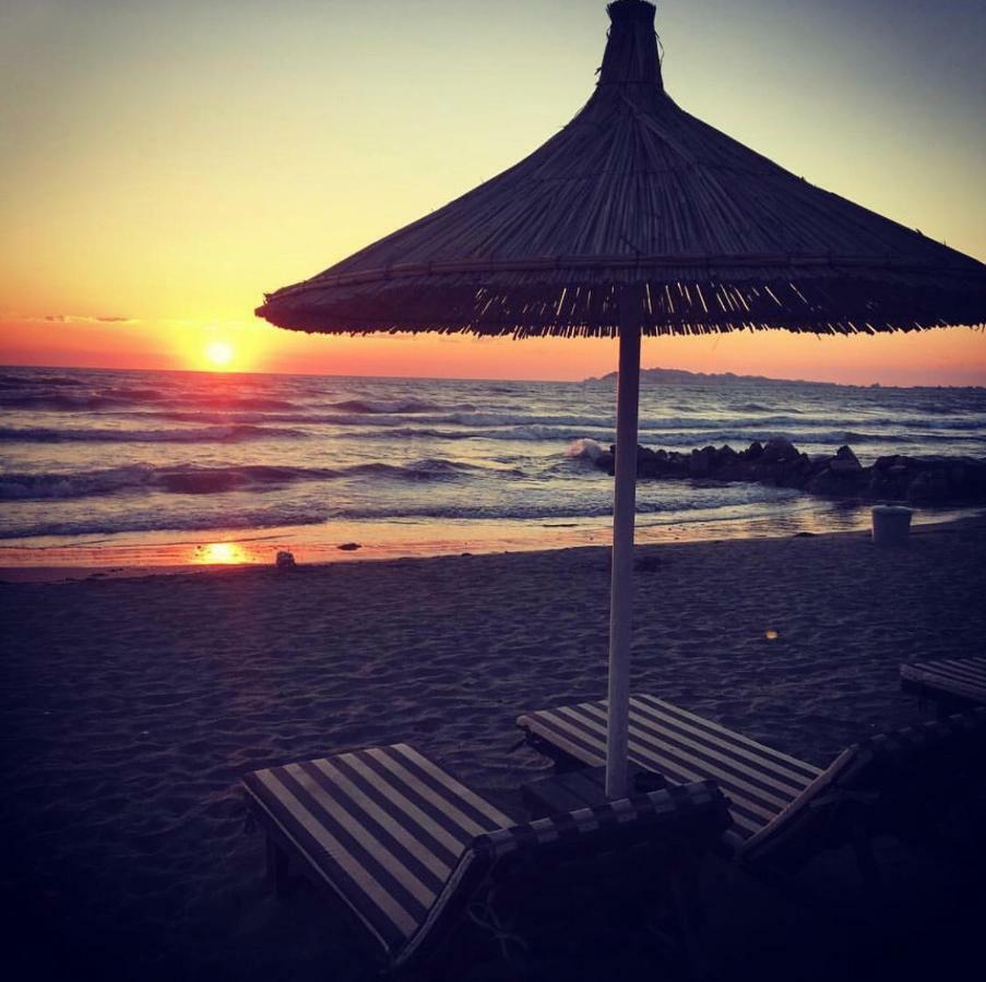 Mali I Robit Beachfront Apartment Golem  Luaran gambar